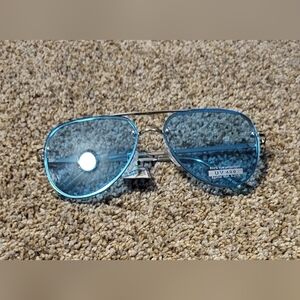 🛍3 For $18🛍Tilly's Blue Aviator Sunglasses